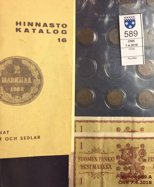 k-0589-a.jpg - Kohde 589 (kuva 1/3), lhthinta: 40 € / myyntihinta: 50 € Suomen metallirahat II 1 p - 50 mk 1918-68 (213) 1p 1919-24(3), 1p 1968; 5p 1918-42(17), 5p 1963-67(5 kl 7-8); 10p 1919-44(24), 1963, -66, -68; 20p 1963-66(4); 25p 1921-45(21), 50p 1921-48(17), 50p 1963-67(5), 1mk 1921-62(42, hevosmarkat kl5-6), 1mk Ag, 1964-67(4); 5mk 1930-62(29); 10mk 1929-62(18); 20mk 1934-62(14), 50mk 1952-61(6). Kaikki erilaisia, vain muutamissa kansiohometta. Lisksi Suomen Rahojen Hinnasto 1864-1966 ja setelit 1mk 1963 (AI, Z) kl 4, kunto: 4-8