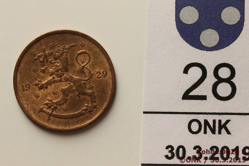 k-0028-b.jpg - Kohde 28, lhthinta: 5 € / myyntihinta: 5 € 5 p 1929 Leimakiiltoinen, arvop hom. Pienilyntisin vuosi., kunto: 8