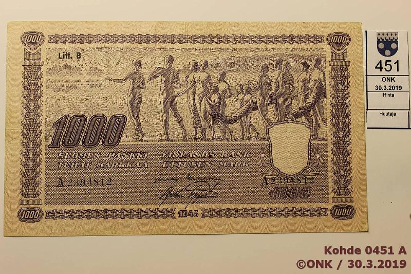 k-0451-a.jpg - Kohde 451, l�ht�hinta: 50 &euro; / myyntihinta: 54 &euro; 1000 mk 1945 LB SNY 199.3, A2394812 KEK-AAs, takana tahraa, pehme�, sil?, kunto: 4