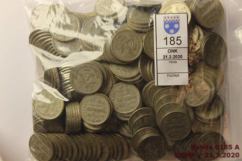 k-0185-a.jpg - Kohde 185, lhthinta: 120 € / myyntihinta: 185 € 1 mk 1964-68 (280) Ag, kaikkia vuosia, yhteispaino 1,8kg, kunto: 4-7