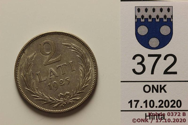 k-0372-b.jpg - Kohde 372 (kuva 2/2), lhthinta: 5 € / myyntihinta: 6 € 2 lati 1925 KM#8 Ag, 10g/835, kunto: 7