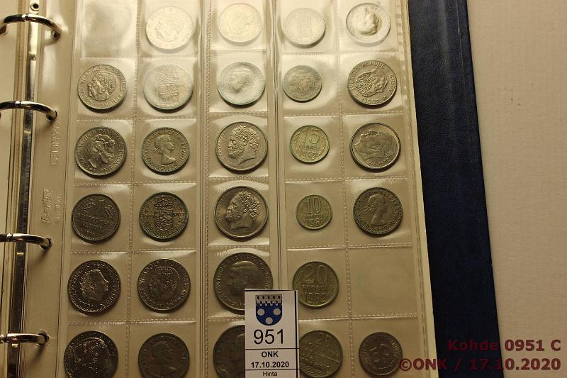 k-0951-c.jpg - Kohde 951 (kuva 3/3), lhthinta: 10 € / myyntihinta: 25 € Muu maailma -kansio (247) 1800-1997 Liukutaskukansiossa 247 kolikkoa posin 1940-60-l., muutama 1800-l ja muutamia pieni hopeahoja. Alankomaat(10), Argentiina, Belgia(13), Bohemia & Moravia, Bulgaria, Espanja(15), Etel-Afrikka(3), Irak, Irlanti, Iso-Britannia(39), Italia(2), Itvalta(3), Kanada, Kreikka(10), Kuwait, Marokko, Mosambik(4), NL (35), Norja (21), Peru, Puola(6), Ranska(9), Ruotsi(32), Saksa(15), Tanska(15), Venj(2), Viro, USA(3)., kunto: 2-8