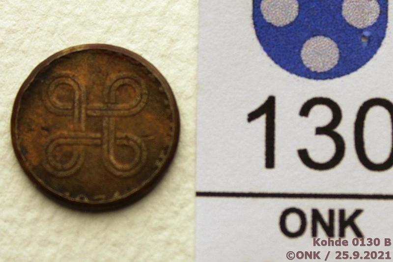 k-0130-b.jpg - Kohde 130 (kuva 2/3), lhthinta: 5 € / myyntihinta: 13 € 5 p 1974 (?) Lyty 1p aihioon, vuosiluku ei ny kokonaan, kunto: 5