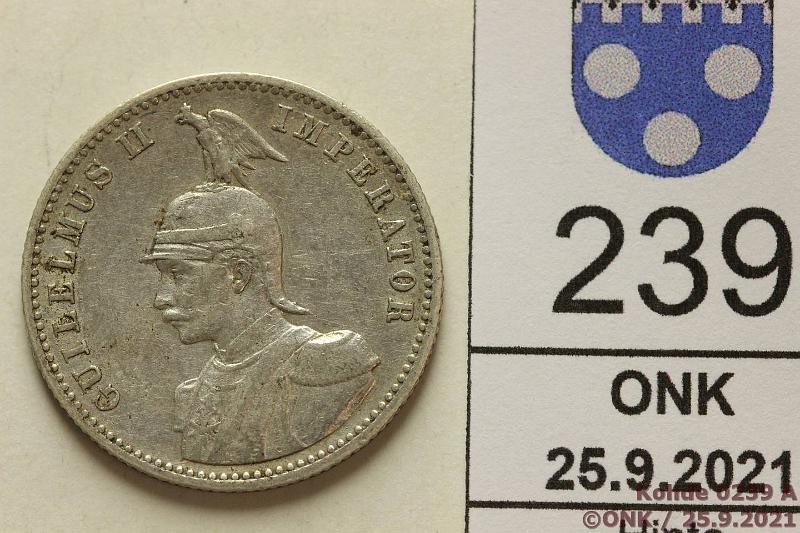 k-0239-a.jpg - Kohde 239 (kuva 1/2), l�ht�hinta: 50 &euro; / ei tarjouksia Saksa It�-Afrikka � rupie 1904 A KM#9 Ag, 5,8g/917, kunto: 5