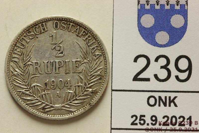 k-0239-b.jpg - Kohde 239 (kuva 2/2), l�ht�hinta: 50 &euro; / ei tarjouksia Saksa It�-Afrikka � rupie 1904 A KM#9 Ag, 5,8g/917, kunto: 5