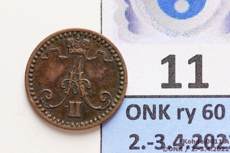 k-0011-a.jpg - Kohde 11 (kuva 1/2), lhthinta: 20 € / myyntihinta: 23 € 1 p 1869 SNY 5.1, vaakunapuolella tummentumaa, kunto: 5/6