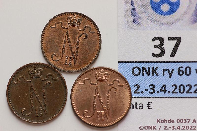 k-0037-a.jpg - Kohde 37 (kuva 1/2), lhthinta: 20 € / ei tarjouksia 1 p 1903, -04, -12 1903 SNY 28.2, iso 3, leimakiilto, hieman patinaa, erittin kaunis!; -04 siisti; -12 leimakiilto, kunto: 8/9, 5, 9