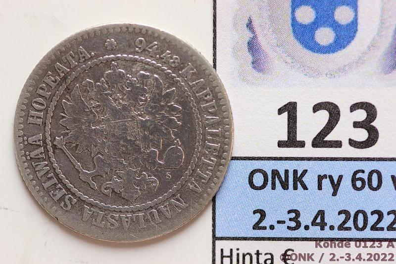 k-0123-a.jpg - Kohde 123 (kuva 1/2), lhthinta: 20 € / myyntihinta: 26 € 1 mk 1865 Ag, SNY 398.1.1, puhd. Tihepisteinen harvoin tarjolla!, kunto: 2/3