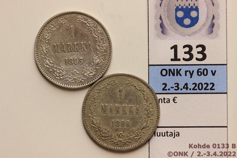 k-0133-b.jpg - Kohde 133 (kuva 2/2), lhthinta: 10 € / ei tarjouksia 1 mk 1890, -93 Ag, -90 tummentumaa, kunto: 6