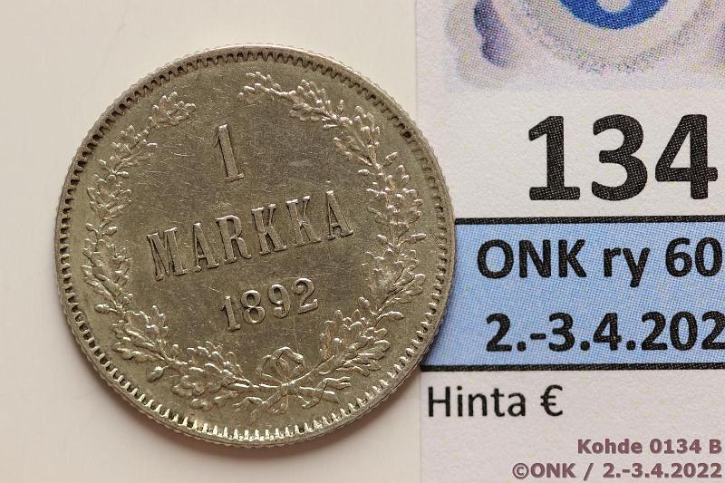 k-0134-b.jpg - Kohde 134 (kuva 2/2), lhthinta: 25 € / myyntihinta: 25 € 1 mk 1892 Ag, vaakunapuolella laikkuja, hnja, kaunis!, kunto: 7