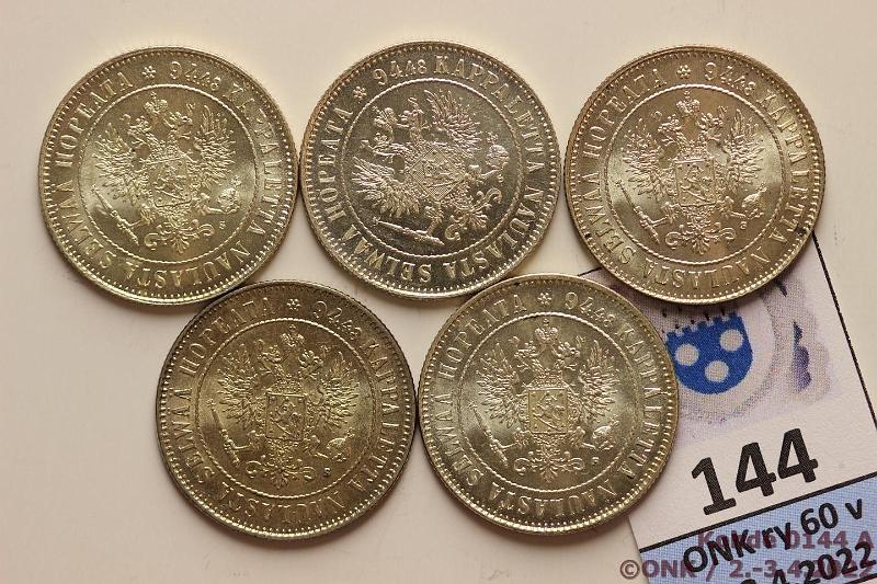 k-0144-a.jpg - Kohde 144 (kuva 1/2), lhthinta: 45 € / myyntihinta: 73 € 1 mk 1915 (5) Ag, phpja, 2 eri tyyppi rahamestarin S:, erittin kauniita!, kunto: 8-9