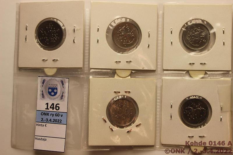 k-0146-a.jpg - Kohde 146 (kuva 1/2), lhthinta: 15 € / myyntihinta: 17 € 1 mk 1948-52 (5) Fe, -48, -49, -50, -51, -52(reunassa ylim metallia). Rahasilmiss, ei ruostetta, erittin kauniit!, kunto: 7-9