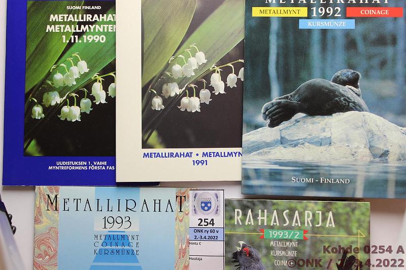 k-0254-a.jpg - Kohde 254, lhthinta: 15 € / myyntihinta: 17 € 1990-93 (5) 1990, -91, -92, -93 I+II, kunto: 9