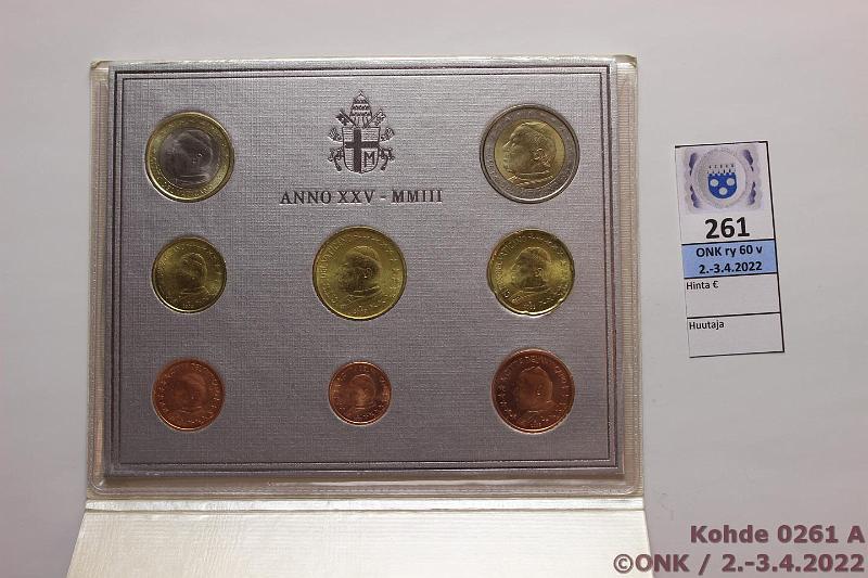 k-0261-a.jpg - Kohde 261, lhthinta: 100 € / myyntihinta: 100 € 2003 Vatikaani, Giovanni Paolo II, pahvikulmissa kulumia, kunto: 9