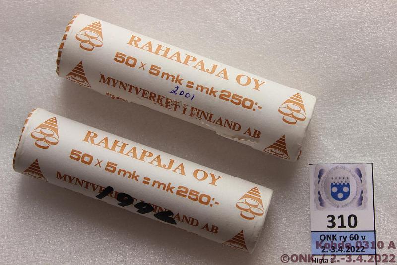 k-0310-a.jpg - Kohde 310, lhthinta: 40 € / myyntihinta: 40 € 5 mk 1996, 2001 Rp rullat, sokko, jossa km 1996; 2001 pdyss halkeama, km 2001, kunto: 9