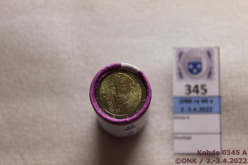 k-0345-a.jpg - Kohde 345 (kuva 1/2), lhthinta: 60 € / myyntihinta: 74 € 2 € erikoislynti 2012 Suomi, Schjerfbeck, kunto: 9