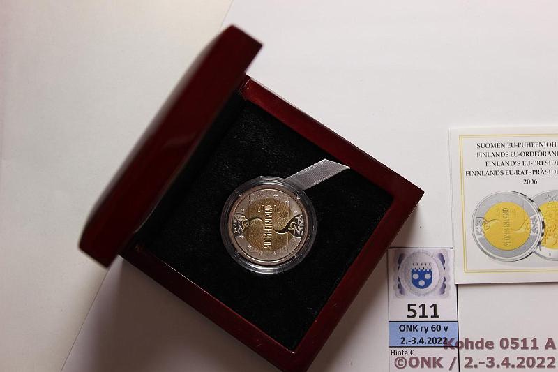 k-0511-a.jpg - Kohde 511 (kuva 1/2), lhthinta: 100 € / myyntihinta: 260 € 50 € 2006 Au/Ag, Proof, 6,9g/750 Au ja 5,9g/925 Ag, Suomen EU puheenjohtajuus, laatikko, tod, kunto: 10