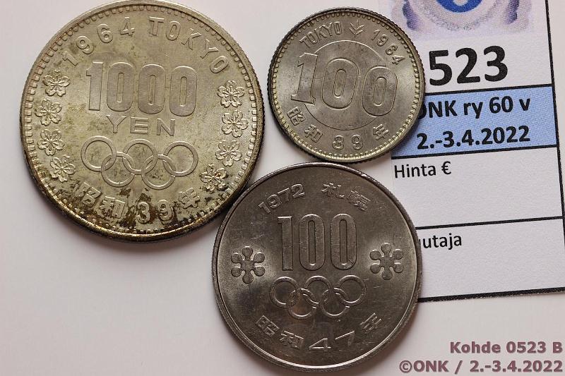 k-0523-b.jpg - Kohde 523 (kuva 2/2), lhthinta: 10 € / myyntihinta: 12 € Japani 100 - 1000 yen (3) 1964-72 Y#79, 80, 84 Ag, Tokio 1964, 100y 4,8g/600 + 1000y 20g/925; CuNi Sapporo 1972 100y. Patinaa, kunto: 8