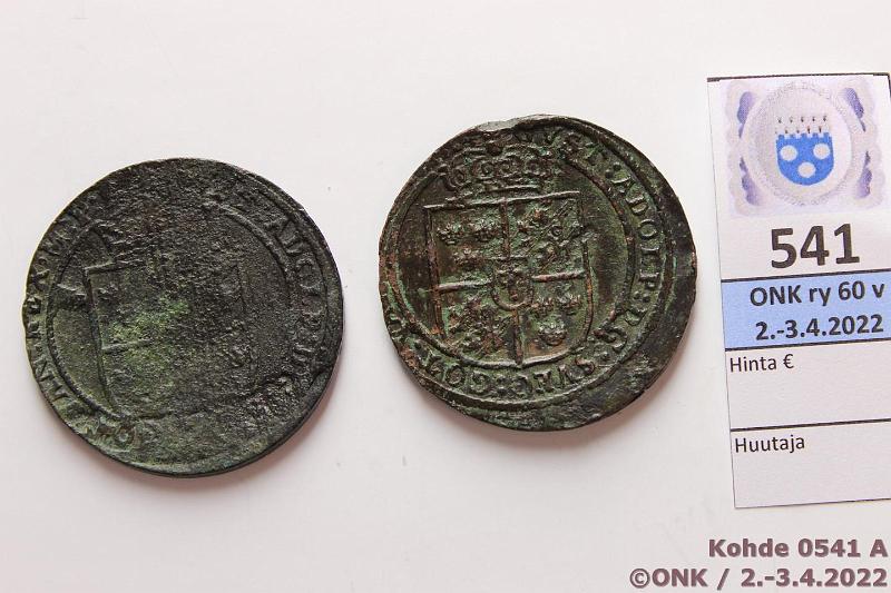 k-0541-a.jpg - Kohde 541 (kuva 1/2), lhthinta: 20 € / myyntihinta: 20 € 1 re (2) 1629, -30 SM#137, 138 Cu, Ster, kuluneita ja korroosiota, kunto: 1, 3