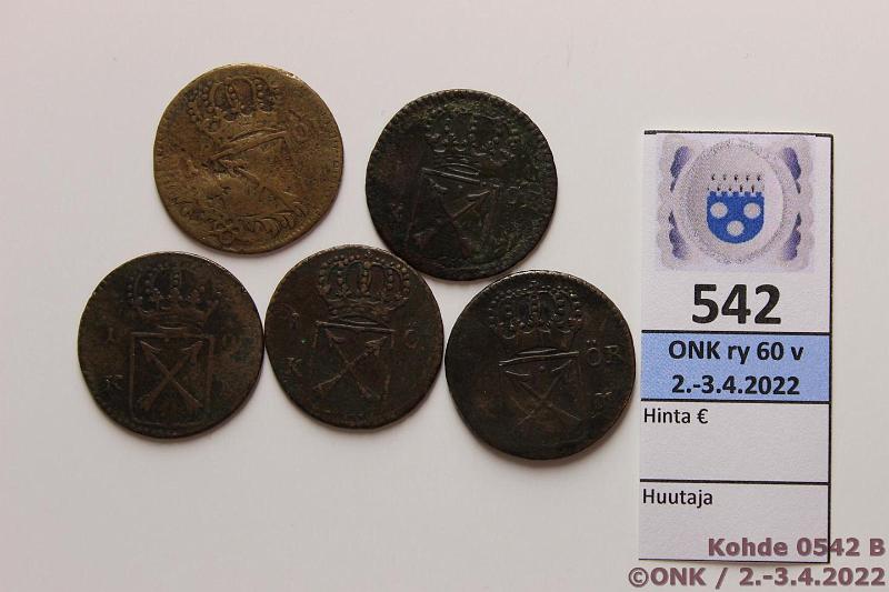 k-0542-b.jpg - Kohde 542 (kuva 2/2), lhthinta: 5 € / ei tarjouksia 1 re KM (5) 1719-20 SM#24a, 25a+b Cu, 1719, -20(4, yhdess pllelynti 1718 ja aihiokin isompi), Ulrika Eleonora, kunto: 1-3