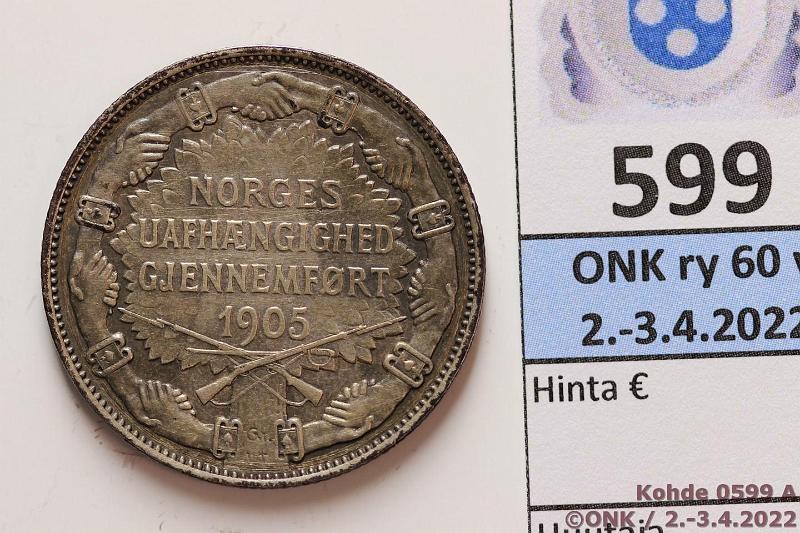 k-0599-a.jpg - Kohde 599 (kuva 1/2), lhthinta: 40 € / myyntihinta: 62 € 2 kr 1907 KM#366 Ag, 15g/800, patinaa, kunto: 6