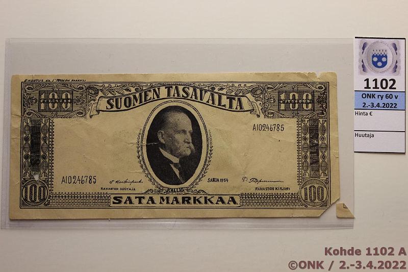 k-1102-a.jpg - Kohde 1102 (kuva 1/2), lhthinta: 10 € / myyntihinta: 18 € 100 mk 1954 Ehdotelma rahaksi (Amerikan suomalainen tekij), Kuva-aihe Kysti Kallio, km: Ehdotus no. 1 Suomen rahaksi. Kntpuolella Hmeen Linna ja km: Ehdotus Suomen rahaksi. Tt ei voi kytt rahana. Kulmapuutos. Aiheesta artikkeli Numismaatikko 3/85, kunto: 3
