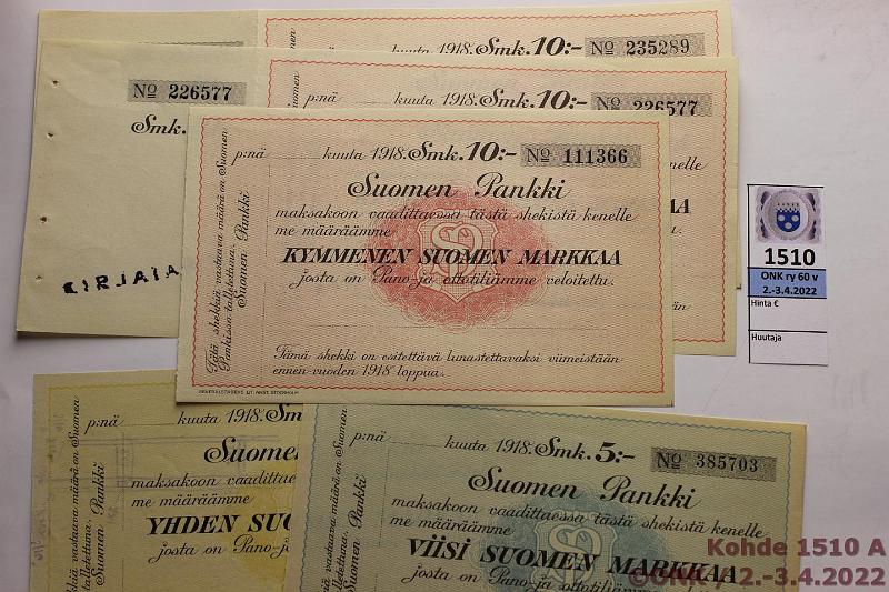k-1510-a.jpg - Kohde 1510, lhthinta: 10 € / myyntihinta: 10 € 1 - 10 mk (5) 1918 Suomen Pankin shekki 1mk 123686, kirjoitusta taustapuolella, 5mk 385703, 10mk 111366, 10mk 226577 kirjataan-leimoilla, 10 mk 235289. Blancoja, kunto: 8-9
