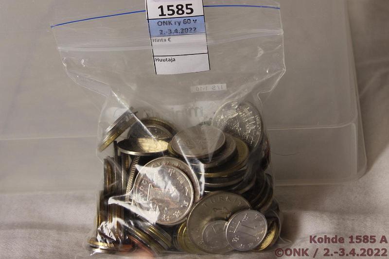 k-1585-a.jpg - Kohde 1585, lhthinta: 5 € / myyntihinta: 10 € Muu maailma vajaa 500g Pasiassa uudempaa noin 1970-l alkaen. Kiinaa, arabimaita, eurooppaa ym. Lyntikiiltoisia kolikota., kunto: 8-9