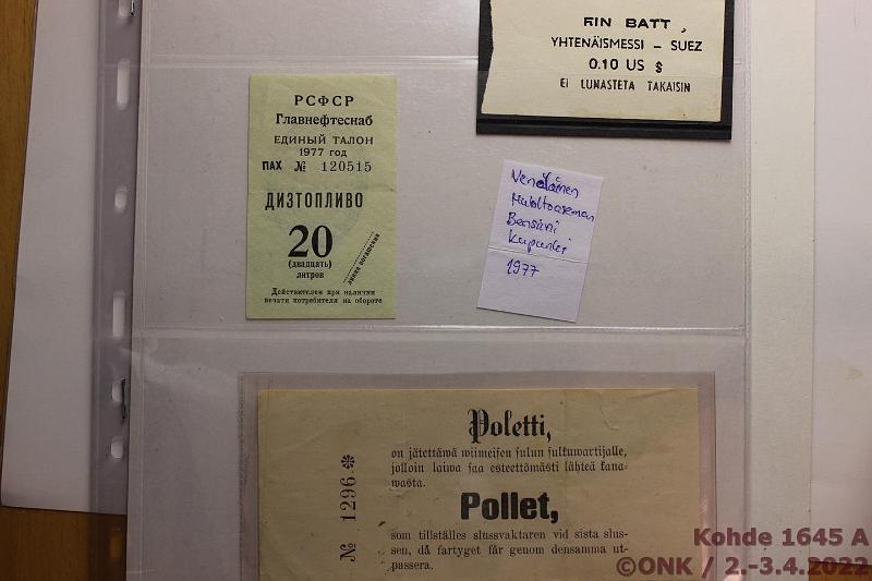 k-1645-a.jpg - Kohde 1645 (kuva 1/2), lhthinta: 20 € / myyntihinta: 20 € Er (6) 1895-1977 Fin Batt Yhtenismessi-Suez 0,10$, Neuvostoliitto 20 l bensalippu 1977 leimattu, Poletti Wiimeisen sulun sulkuvartijalle, Viipurin Kaupungin Shklaitos 4mk 80p, Autopaketti 1mk 4kpl, Postilaitos Suomessa Tilausseteli leima 5.11.1895 Kuopio, kunto: 4-8