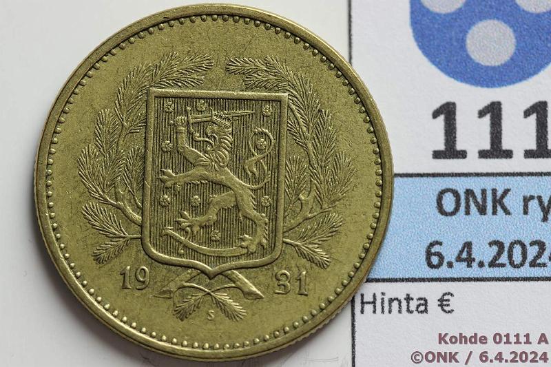 k-0111-a.jpg - Kohde 111 (kuva 1/2), lhthinta: 15 € / myyntihinta: 23 € 20 mk 1931 AlBr, kunto: 6