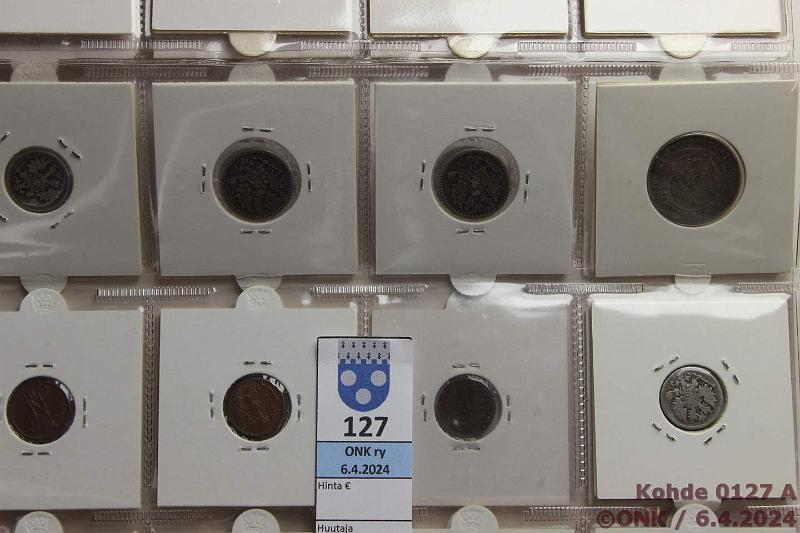 k-0127-a.jpg - Kohde 127 (kuva 1/3), l�ht�hinta: 35 &euro; / myyntihinta: 37 &euro; 1 p - 1 mk (31) 1871-1917 1p 1883, -88, -91, -92, -93, -94, -95, -98, -99, 1900, -01, -02, -03 iso 3, -04, -05, -06, -07, -08, -09, -11, -12, -13, -14, -15, -16, -17; 25p Ag 1873, -75; 50p Ag 1871 SNY 320.1.1+.1.2; 1mk Ag 1890. Kansiolehdill� taskuissa., kunto: 3-7