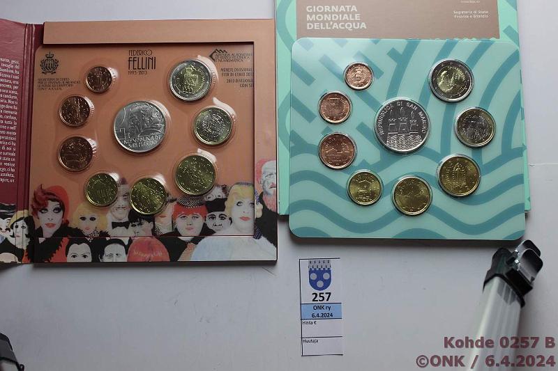 k-0257-b.jpg - Kohde 257 (kuva 2/2), lhthinta: 60 € / myyntihinta: 60 € San Marino  2010-17  (3) BU, -10, -13, -17. Sarjoissa 1c-5€, kunto: 9