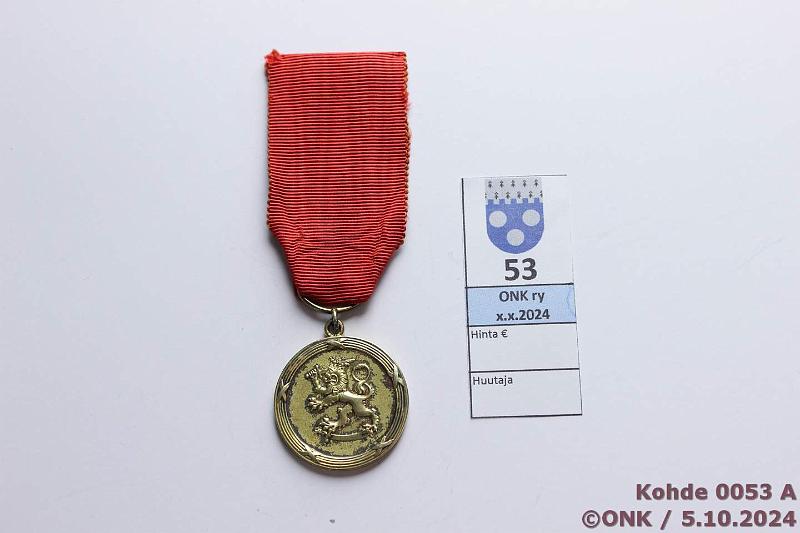 k-0053-a.jpg - Kohde 53 (kuva 1/3), lhthinta: 200 € / myyntihinta: 200 € Pro Finlandia -mitali Kullattua hopeaa, Ag 813H, B7=1955, kaiv. Sigurd Bjrling (oopperalaulaja), ex-Holmasto 2002, kunto: 8