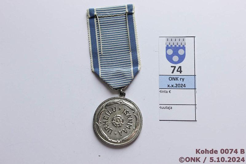 k-0074-b.jpg - Kohde 74 (kuva 2/2), lhthinta: 10 € / myyntihinta: 10 € SU hopeinen am kr, kunto: 8