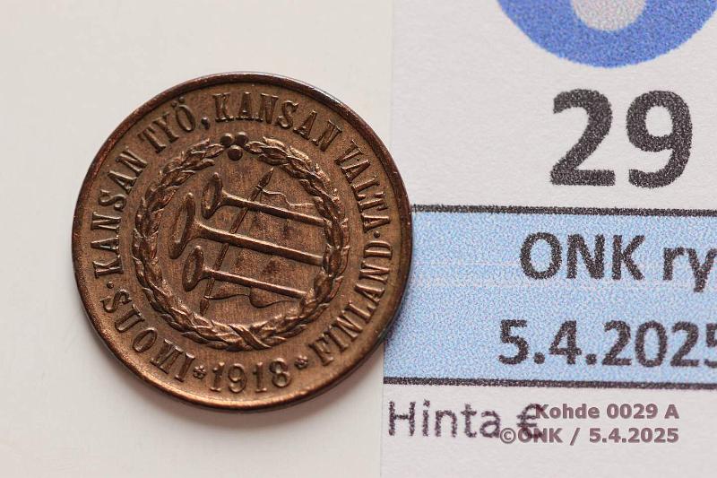 k-0029-a.jpg - Kohde 29 (kuva 1/2), lhthinta: 50 € / myyntihinta: 50 € 5 p 1918 KV I SNY 94.1 Lpuhd, kunto: 7
