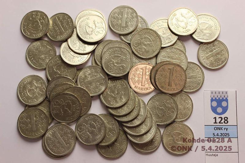 k-0128-a.jpg - Kohde 128, lhthinta: 40 € / myyntihinta: 72 € 1 mk (52) 1964-68 Ag, 332,8g/350, kunto: 5-8