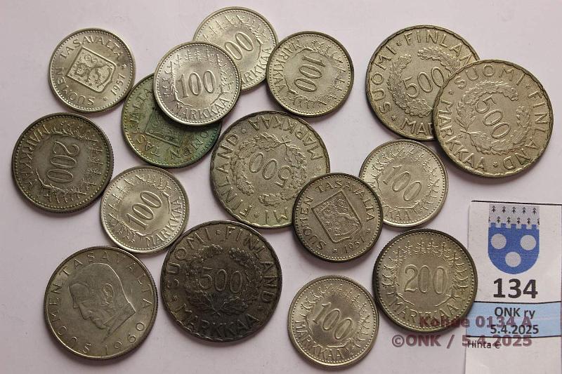 k-0134-a.jpg - Kohde 134, lhthinta: 70 € / myyntihinta: 70 € 100 - 1000 mk (16) 1952-60 Ag. 100mk -56(5), -57(3); 200mk -56(2), -57; 500mk -52(4); 1000mk -60, kunto: 6-8