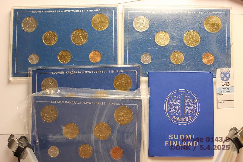 k-0143-b.jpg - Kohde 143 (kuva 2/3), lhthinta: 18 € / myyntihinta: 28 € Rp:n vuosisarjat (9) 1973 kova ja pehme, -74, -75, -76, -77, -78, -79, -80, kunto: 9