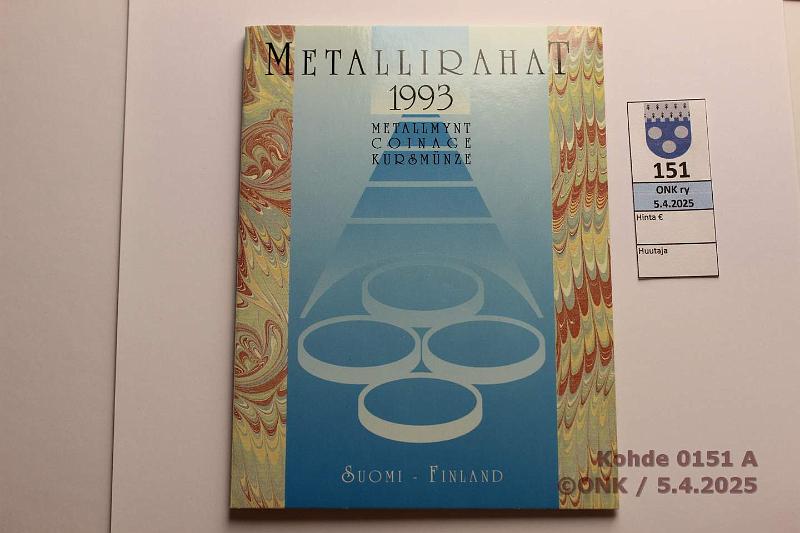 k-0151-a.jpg - Kohde 151 (kuva 1/2), lhthinta: 25 € / myyntihinta: 25 € Rp:n vuosisarja 1993 SNY 23.2, 10p-5mk + SNY:n Antell-hopeajetoni n:o 67. Painos 150 kpl., kunto: 9