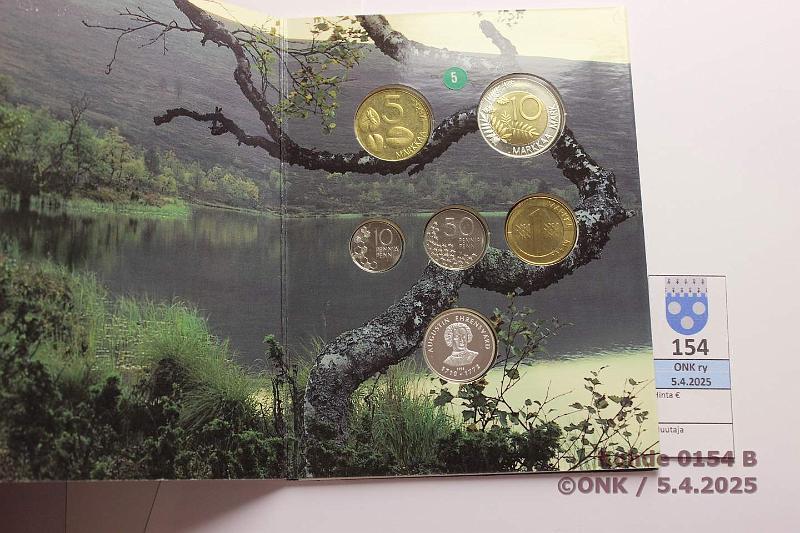 k-0154-b.jpg - Kohde 154 (kuva 2/2), lhthinta: 30 € / myyntihinta: 53 € Rp:n vuosisarja 1998 SNY 28.3, 10p-10mk + SNY:n Ehrensvrd-hopeajetoni n:o 5. Painos 50 kpl., kunto: 9