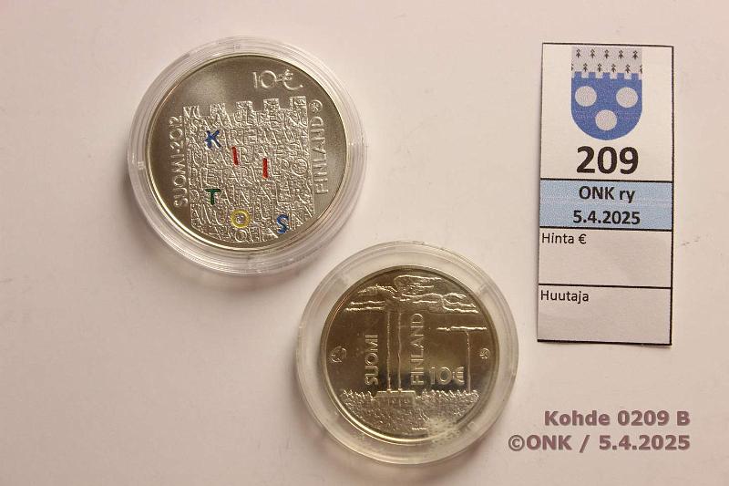 k-0209-b.jpg - Kohde 209 (kuva 2/2), lhthinta: 26 € / myyntihinta: 33 € 10 € (2) 2012, -13 Ag, BU, Ylpp -12 & Sillanp -13 (patinaa), kapselit, kunto: 9