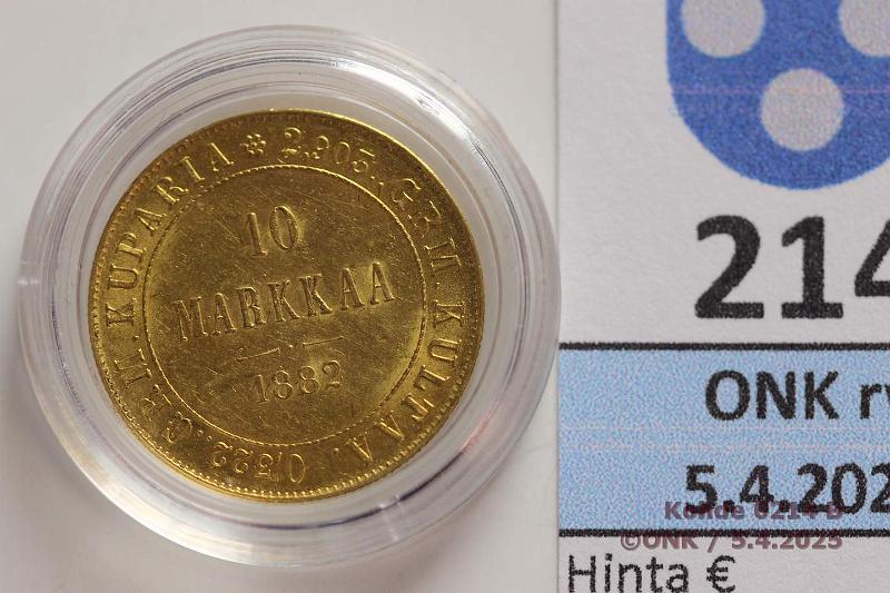 k-0214-b.jpg - Kohde 214 (kuva 2/2), lhthinta: 250 € / myyntihinta: 360 € 10 mk 1882 Au. Hnja, kapselissa, kunto: 9