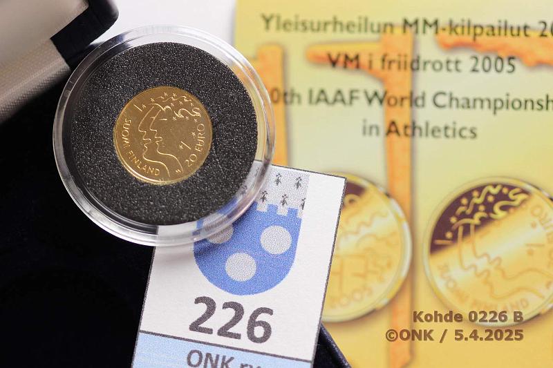 k-0226-b.jpg - Kohde 226 (kuva 2/2), lhthinta: 50 € / myyntihinta: 120 € 20 € 2005 Au, 1,73g/900. Proof, YU MM, kotelo, tod, kunto: 10