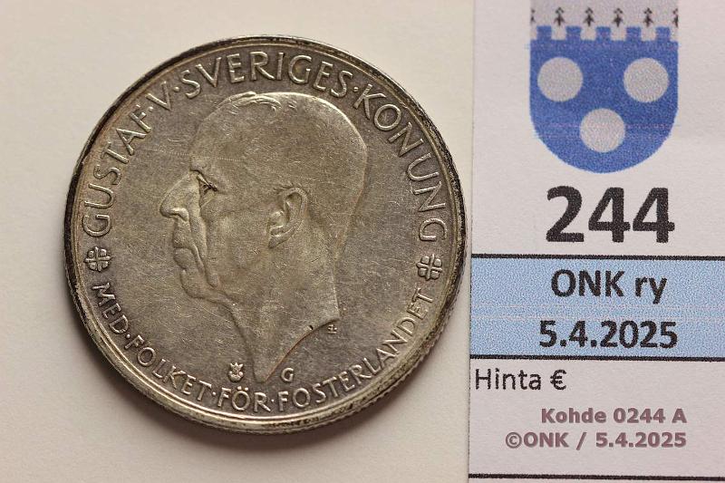 k-0244-a.jpg - Kohde 244 (kuva 1/2), lhthinta: 10 € / myyntihinta: 10 € Ruotsi 5 kr 1935 KM#806 Ag, 25,1g/900, hnja, kunto: 7