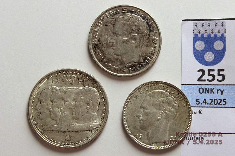 k-0255-a.jpg - Kohde 255 (kuva 1/2), lhthinta: 23 € / myyntihinta: 28 € Belgia (3) 1935-60 Ag, 41,5g/835. 20f -35; 50f -60; 100f -51, kunto: 5-6