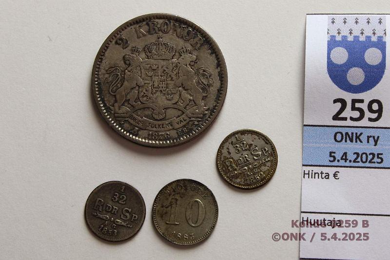 k-0259-b.jpg - Kohde 259 (kuva 2/2), lhthinta: 15 € / myyntihinta: 15 € Ruotsi (4) 1852-83 Ag, 1/32rd 1852, -53; 10 1883; 2k 1876, kunto: 3-6