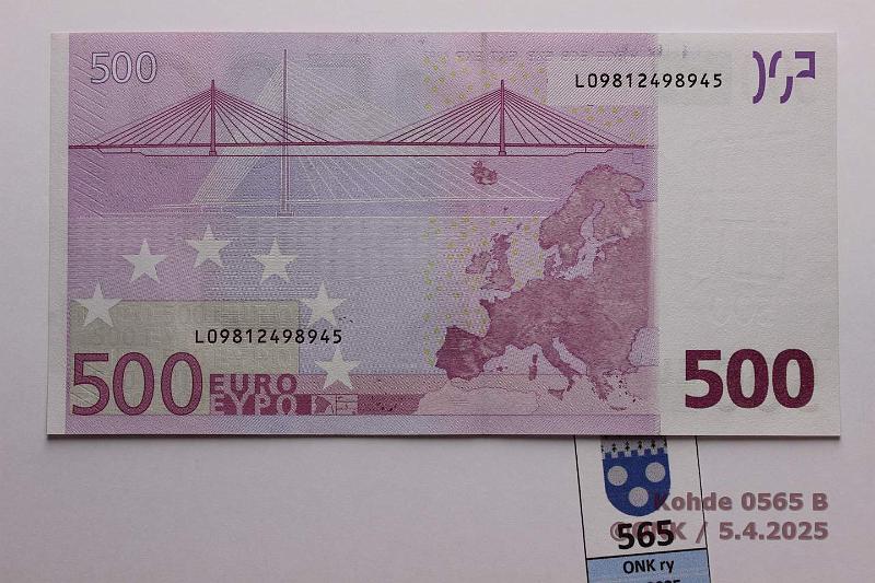 k-0565-b.jpg - Kohde 565 (kuva 2/2), lhthinta: 650 € / myyntihinta: 670 € Suomi 7/1/L/D1 L09812498945 Dui D001 D3, vhisi painumia, kunto: 9