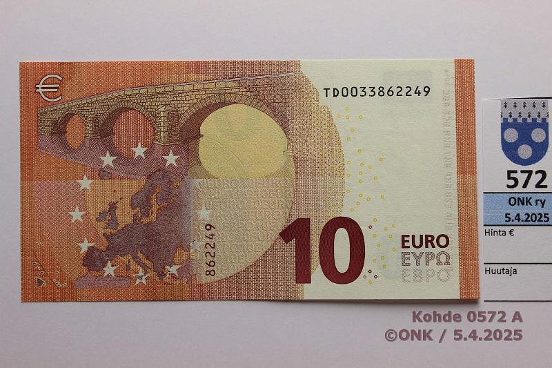 k-0572-a.jpg - Kohde 572, lhthinta: 15 € / myyntihinta: 24 € Irlanti 2/3/T4 TD0033862249 Dra T004 F1, pintaeloa, kunto: 8