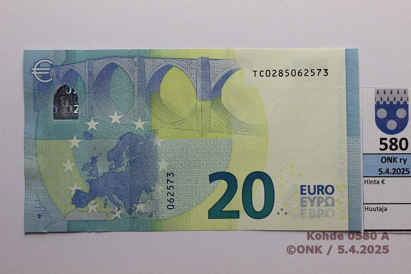 k-0580-a.jpg - Kohde 580 (kuva 1/2), lhthinta: 45 € / ei tarjouksia Irlanti 3/3/T3 TC0285062573 Dra T003 H4, kunto: 9