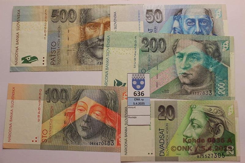 k-0636-a.jpg - Kohde 636, lhthinta: 20 € / myyntihinta: 40 € Slovakia 20 + 50 + 100 + 200 + 500 kr 1993-2006 P#20, 21, 25, 26, 27, kunto: 5-9